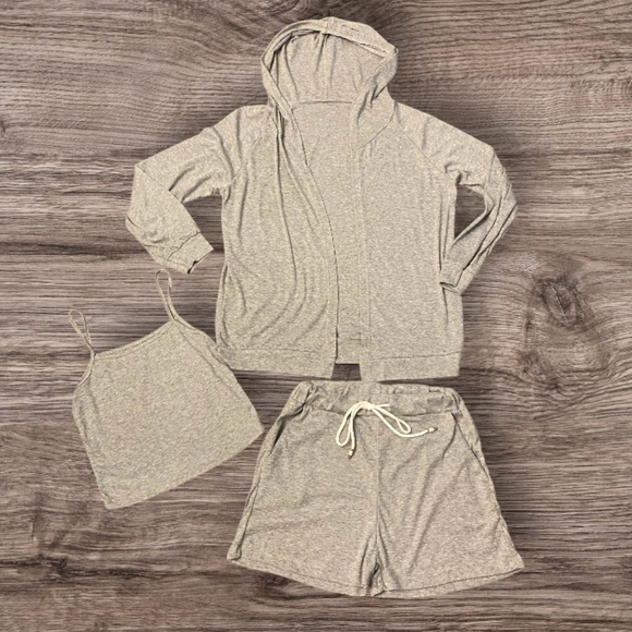 Cute Essential Ladies 3pc Matching Short Set - Picture 6 of 6